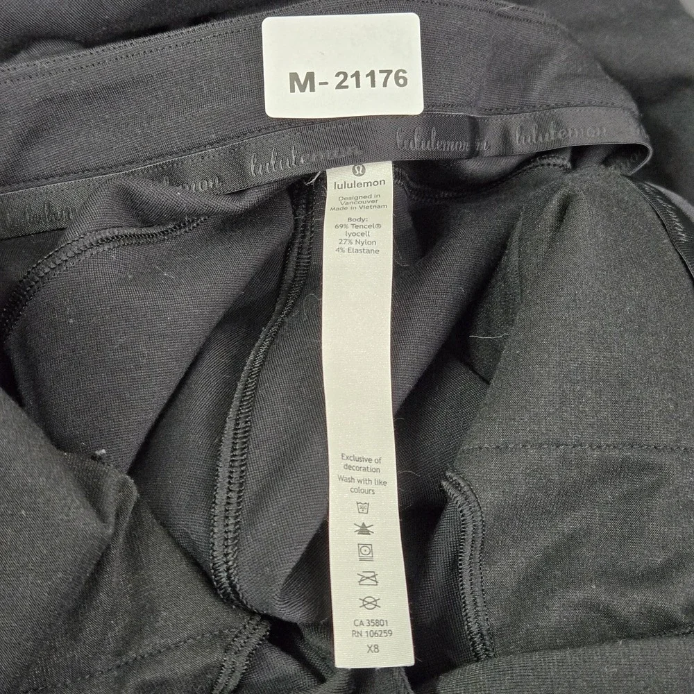 lululemon athletica *please carefully